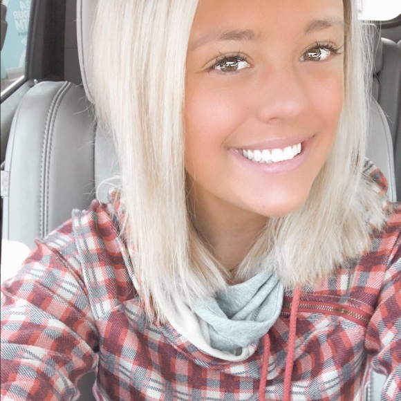 Meet your Posher, Jenna - Picture 1 of 1